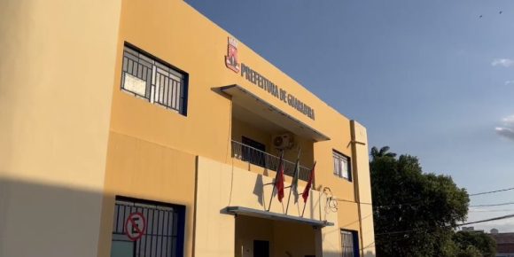 Prédio da Prefeitura Municipal de Guarabira. (Foto: Reprodução/FontePB)